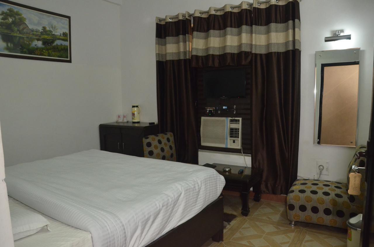 Hotel Royal Classic Барели Экстерьер фото